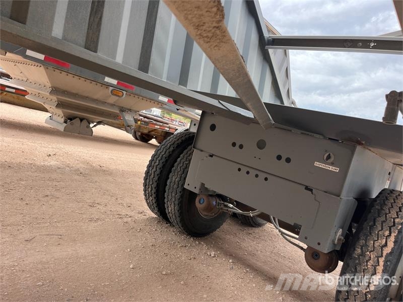 Midland SR2000 39 ft T/A Belly Dump Trailer Pašizgāzējs