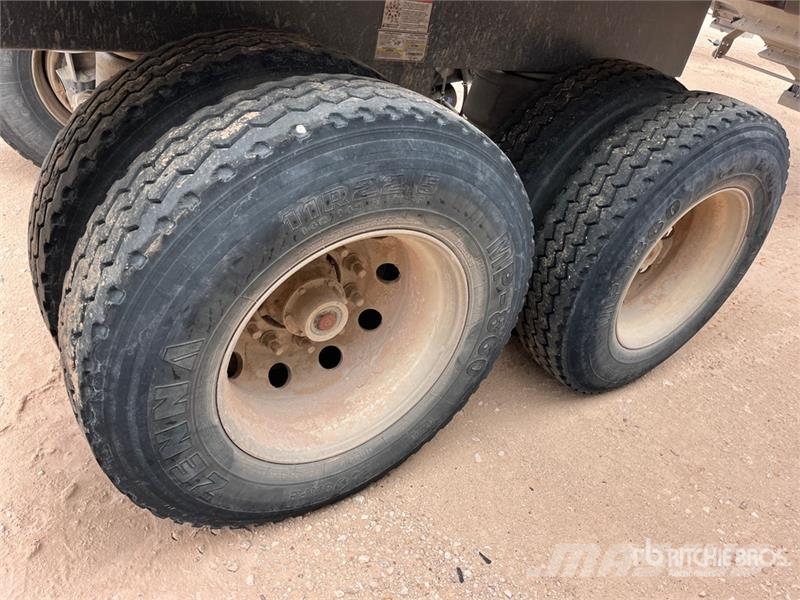 Midland SR2000 39 ft T/A Belly Dump Trailer Pašizgāzējs