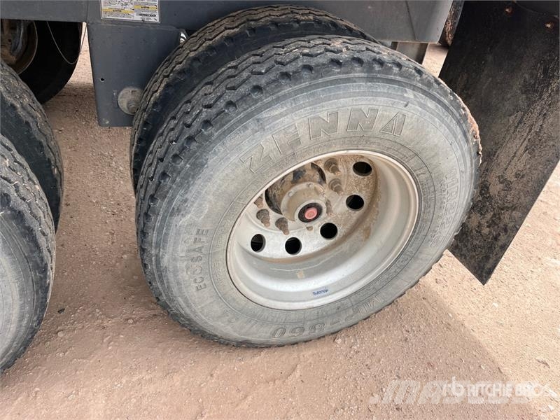 Midland SR2000 39 ft T/A Belly Dump Trailer Pašizgāzējs