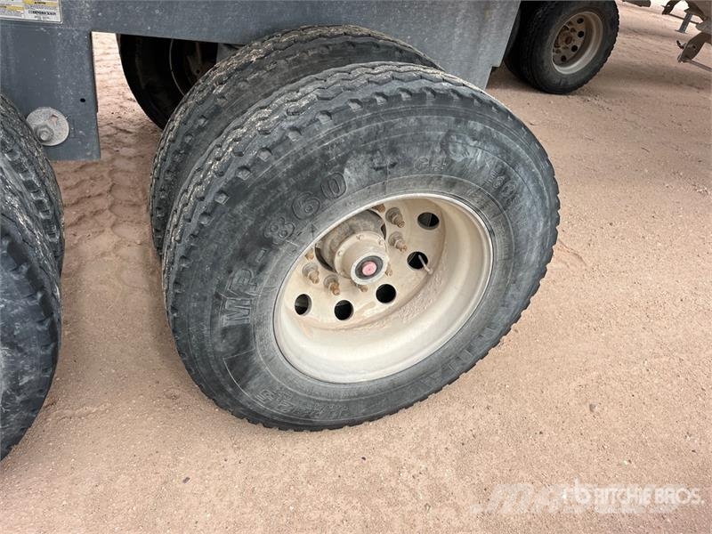 Midland SR2000 39 ft T/A Belly Dump Trailer Pašizgāzējs