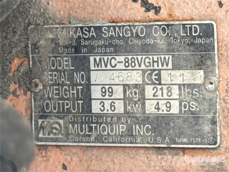 Mikasa Vibratory Plate Compactor 진동롤러