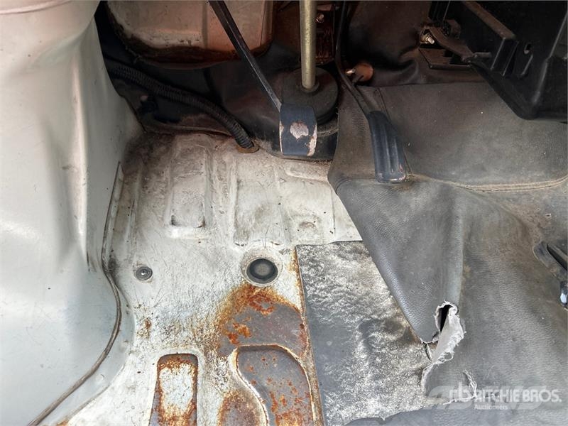  Miles 4x2 Electric Pickup (Inoperable) Прочие фургоны