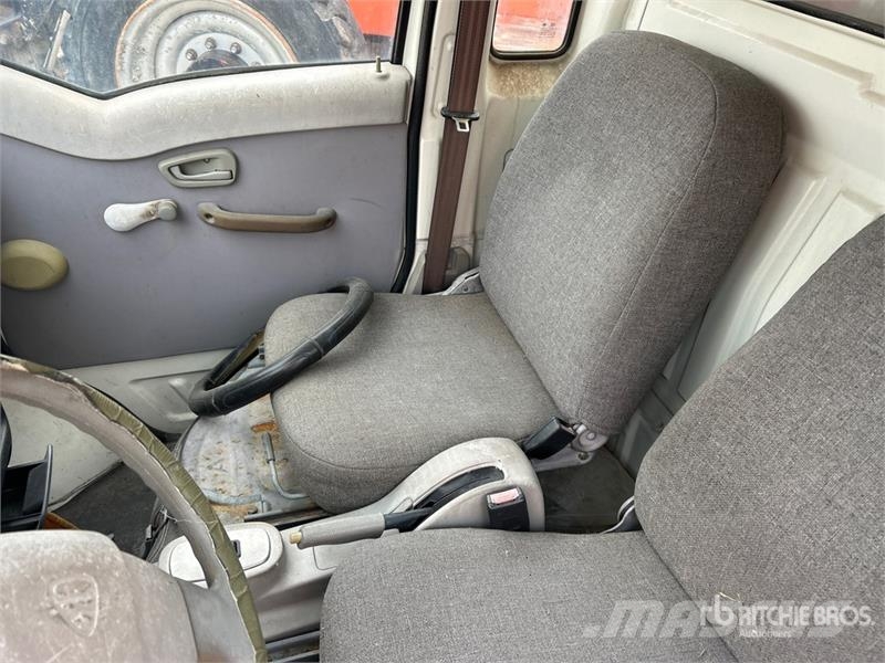  Miles 4x2 Electric Pickup (Inoperable) Прочие фургоны