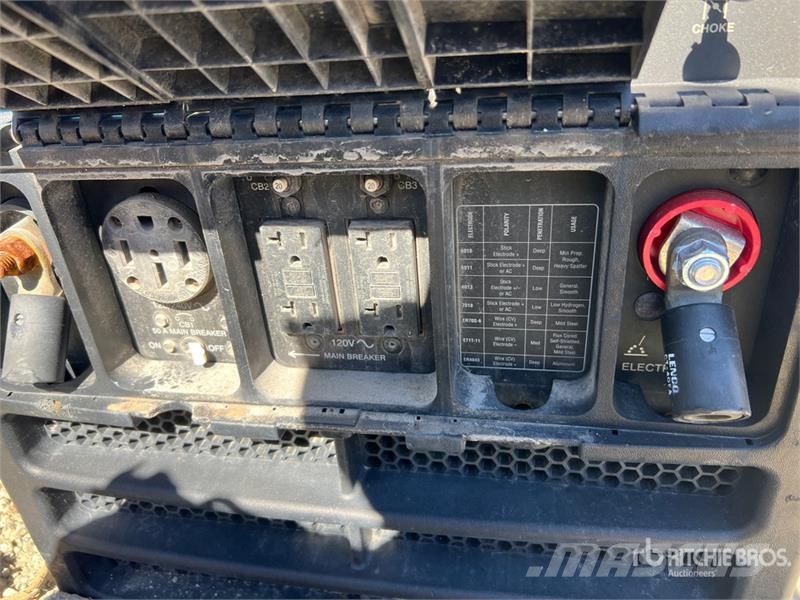 Miller 225 A Multi-Process Engine Driven Welder Зварювальні апарати