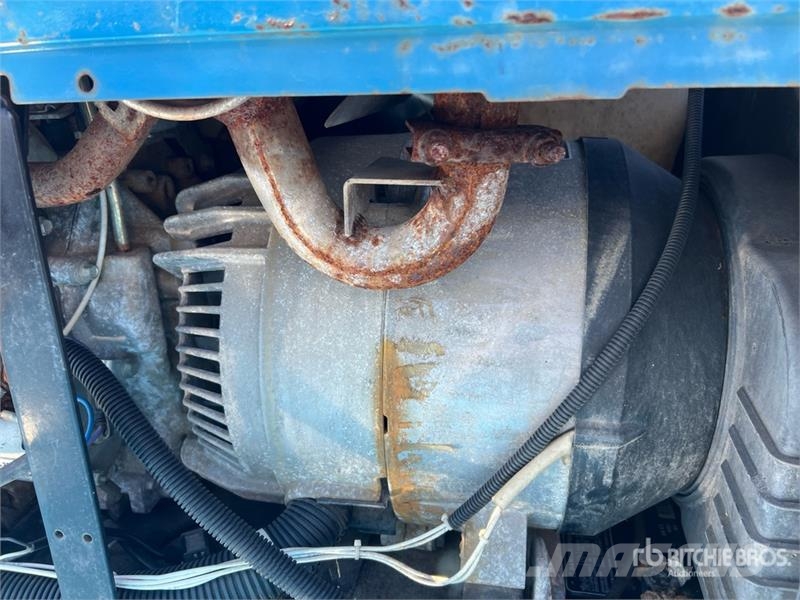 Miller 225 A Multi-Process Engine Driven Welder Зварювальні апарати