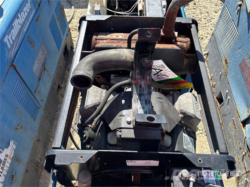 Miller 300 A Skid-Mounted Multi-Process 3-in-1 Engine Dri Keevitusagregaadid