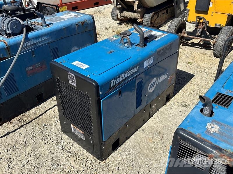 Miller 325 A Skid-Mounted Multi-Process Engine Driven Wel Зварювальні апарати