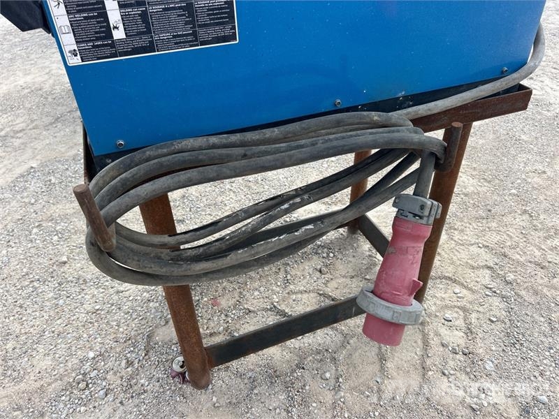 Miller 450 A Skid-Mounted Multi-Process Engine Driven Wel Svejsemaskiner