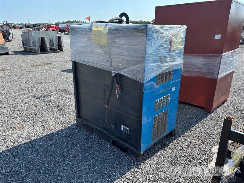 Miller 903512 300 A Skid-Mounted Multi-Process 8 Bank Ele Welding Equipment