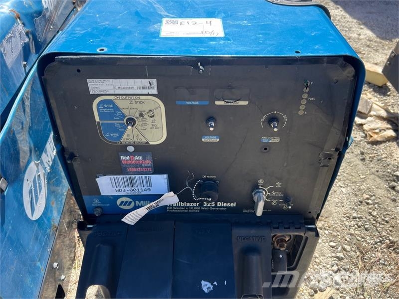 Miller 907566 325 A Multi-Process Engine Driven Welder Зварювальні апарати