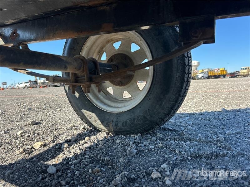 Miller Big Blue 300 Pro Mobile Multi-Process Engine Drive Soldadoras