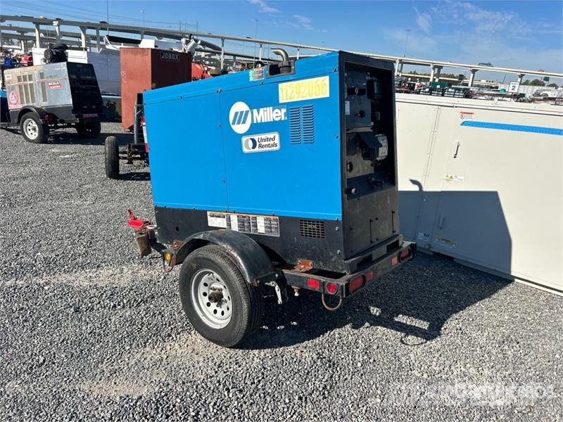 Miller Big Blue 500 Pro 500 A Mobile Multi-Process Engine Svetsmaskiner