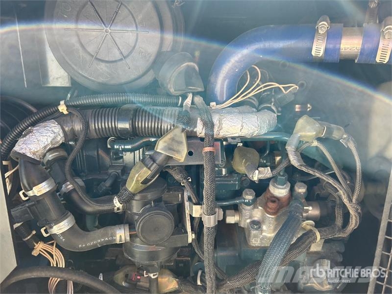 Miller Big Blue 500 Pro 500 A Mobile Multi-Process Engine Svetsmaskiner