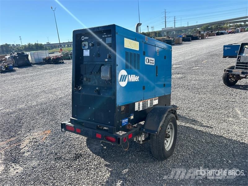 Miller Big Blue 500 Pro 500 A Mobile Multi-Process Engine Svetsmaskiner