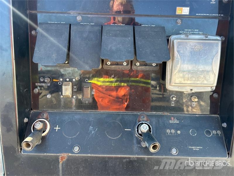 Miller Big Blue 500 Pro 500 A Mobile Multi-Process Engine Svetsmaskiner