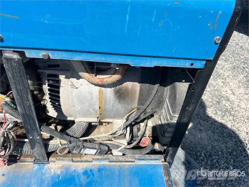 Miller Bobcat 225 260 A Multi-Process Engine Driven Welde Зварювальні апарати