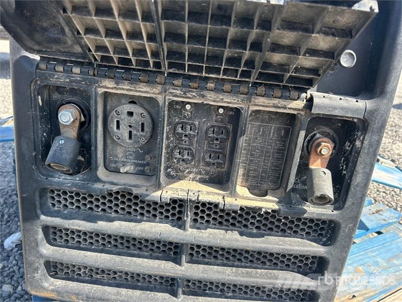 Miller Bobcat 225 260 A Multi-Process Engine Driven Welde Зварювальні апарати