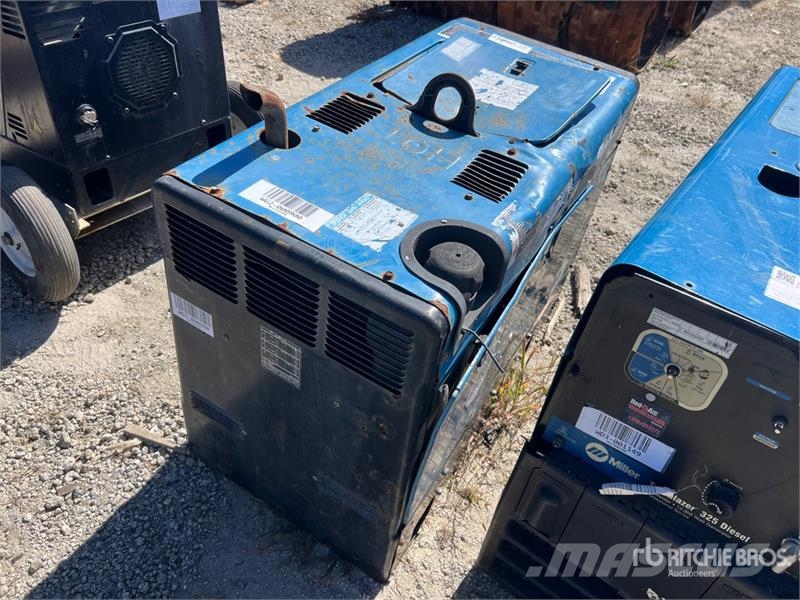 Miller Bobcat 250 225 A Multi-Process Engine Driven Welde Welding Equipment