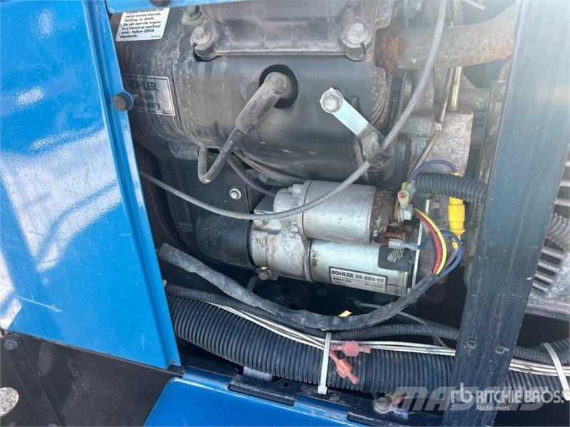 Miller Bobcat 260 260 A Mobile Multi-Process Engine Drive Attrezzature per saldature