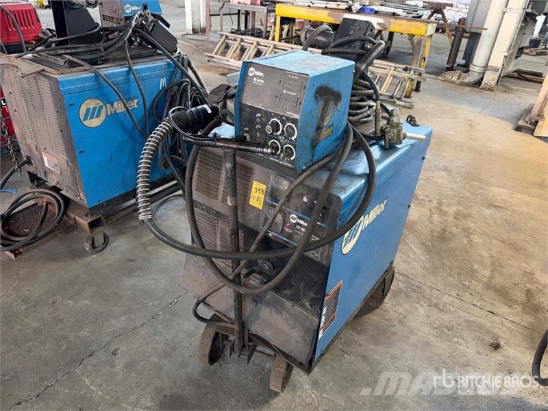 Miller CP-302 400A Mobile Multi-Process Electric Welder Schweissgeräte