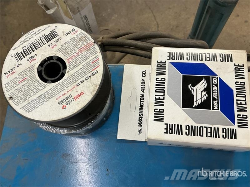 Miller Econotig w/Torch Cart Electric Welder 溶接機