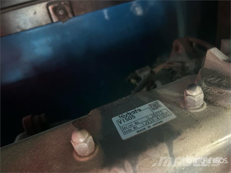 Miller Electric BB400PRO Mobile Multi-Process Engine Driv Attrezzature per saldature