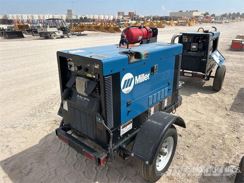 Miller Electric Big Blue 400 Pro 400 A Mobile Multi-Proce Welding Equipment