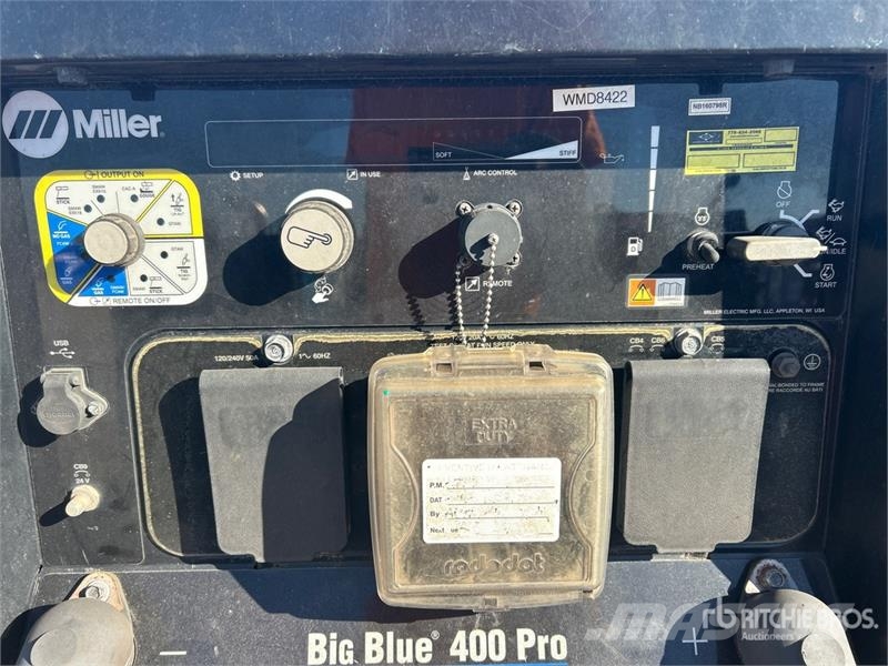 Miller Electric Big Blue 400 Pro Mobile Multi-Process Eng Máquinas de solda