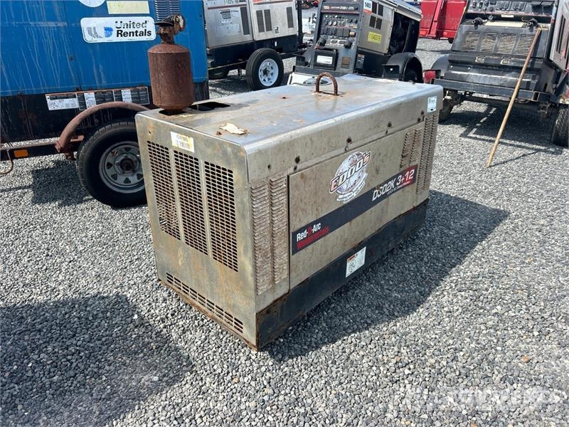 Miller Electric RDA302K 3+12 410 A Skid-Mounted Multi-Pro Máquinas de solda