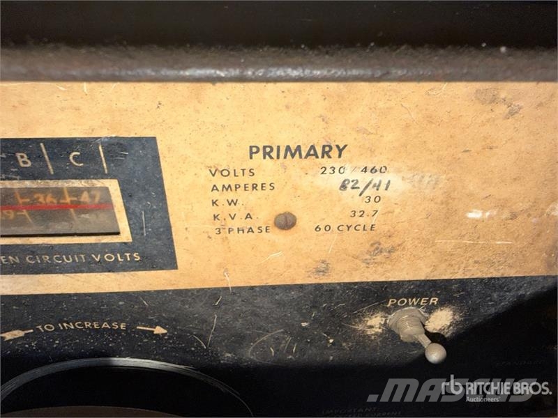 Miller FC-600 600 A Mobile Multi-Process Electric Welder Schweissgeräte