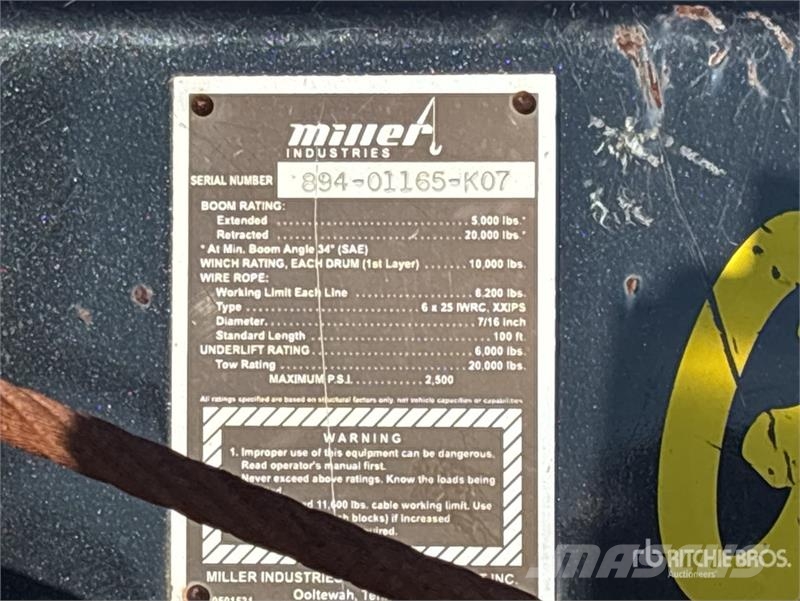 Miller Hydraulic Wrecker Body Коммерческий транспорт - Другие