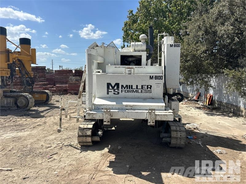 Miller M-8100 混凝土鋪路機
