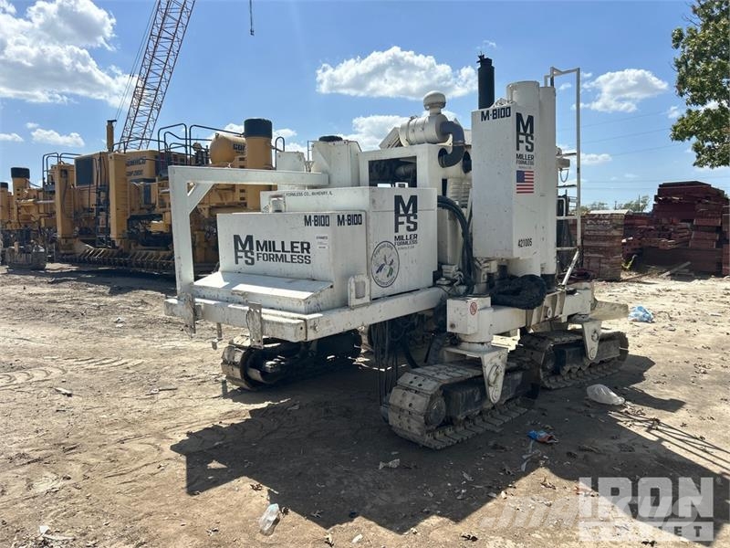 Miller M-8100 混凝土鋪路機