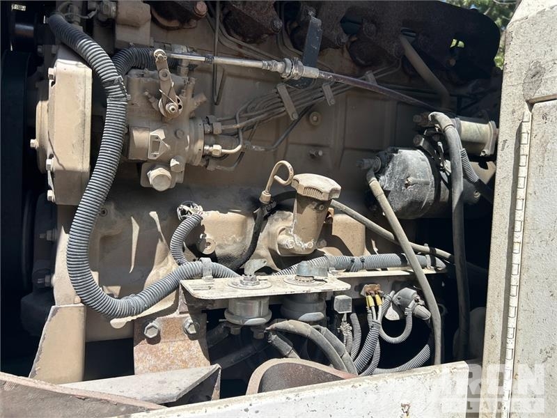 Miller M-8100 混凝土鋪路機