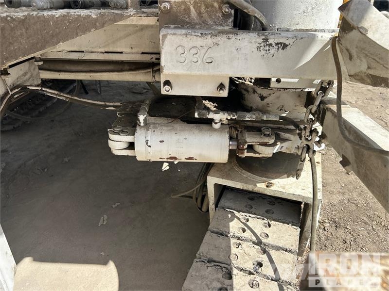 Miller M-8100 混凝土鋪路機