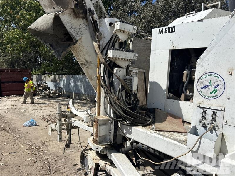 Miller M-8100 混凝土鋪路機