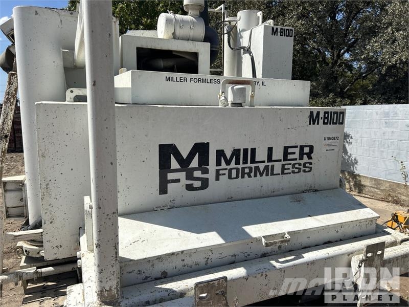 Miller M-8100 混凝土鋪路機