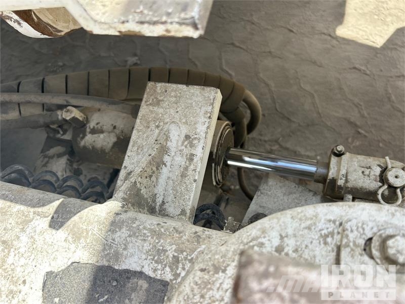 Miller M-8100 混凝土鋪路機