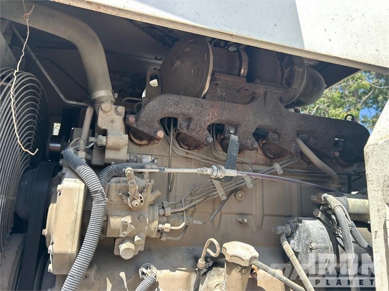 Miller M-8100 混凝土鋪路機