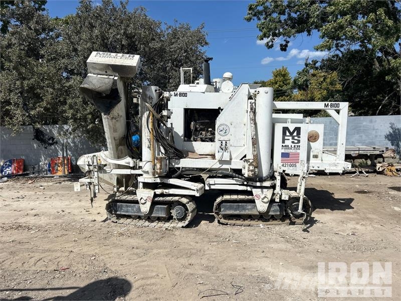 Miller M-8100 混凝土鋪路機