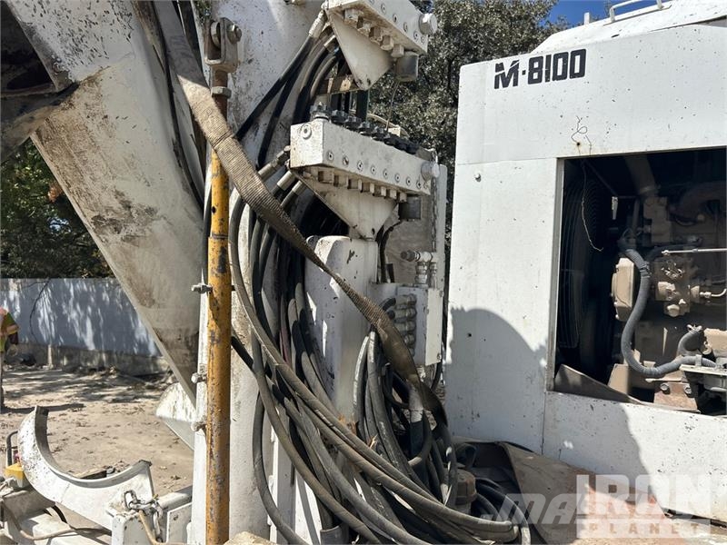 Miller M-8100 混凝土鋪路機