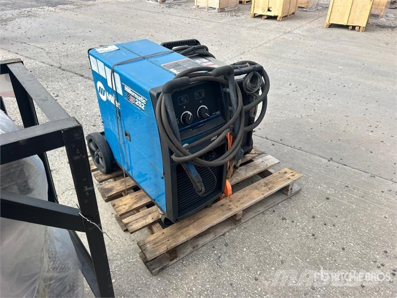 Miller matic 252 Welding machines