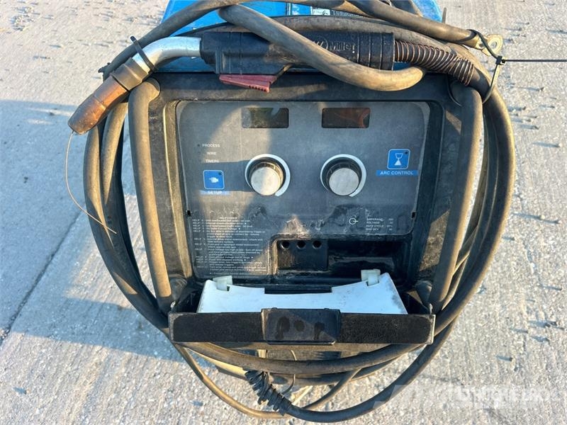 Miller matic 350P ماكينات لحام