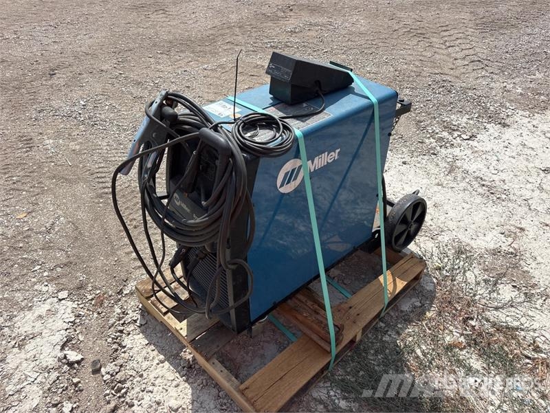 Miller Syncrowave 210 210 A Arc Electric Welder Máquinas de solda