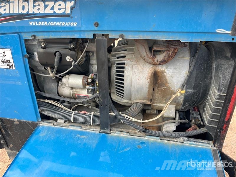 Miller Trailblazer 325 A Mobile Multi-Process Engine Driv Сварочные аппараты