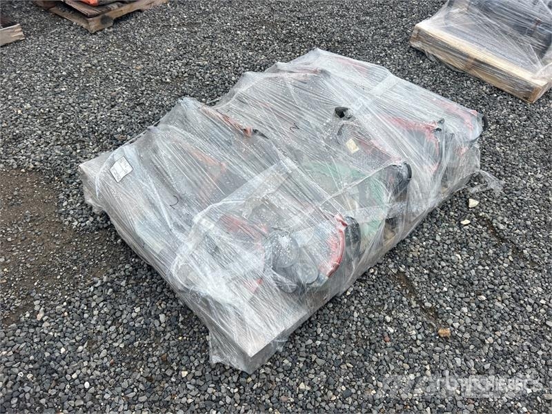 MILWAUKEE of Milwaukee 6236 4-3/4 Deepcut Band Saw 其他