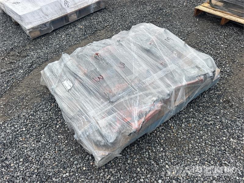 MILWAUKEE of Milwaukee 6236 4-3/4 Deepcut Band Saw معدات البناء - غير ذلك