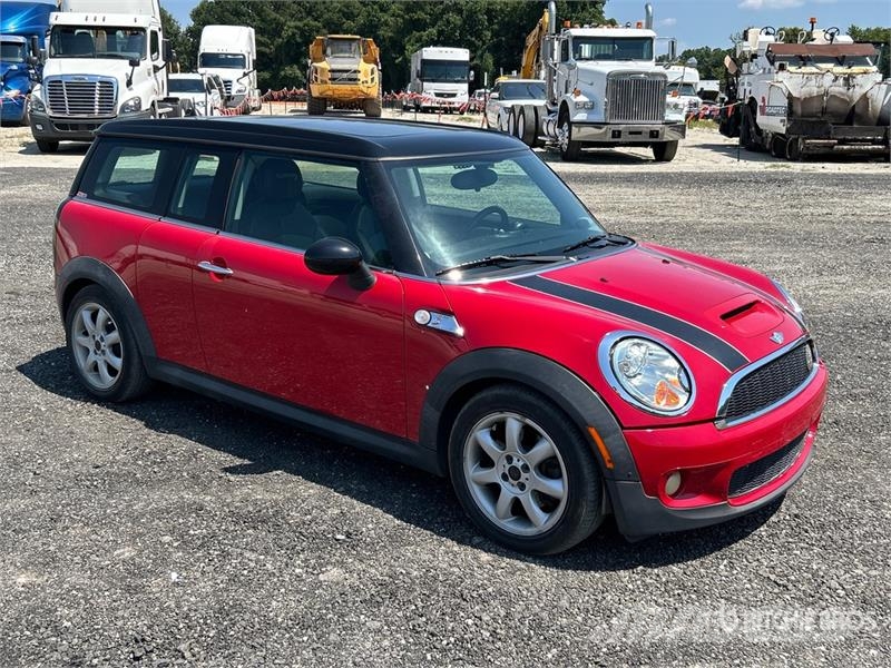 Mini Cooper Stationwagon Automobile Avtomobili