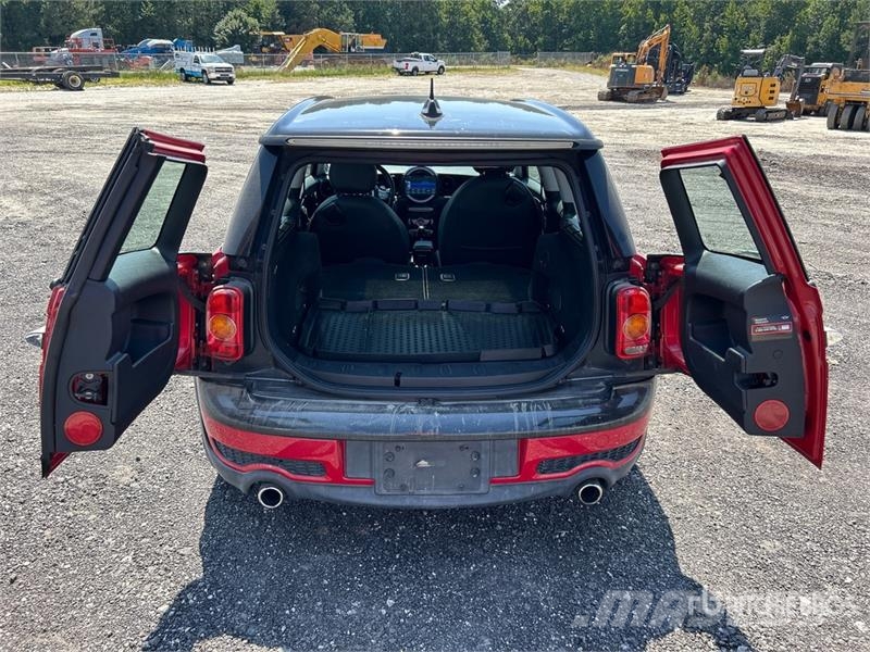 Mini Cooper Stationwagon Automobile Avtomobili