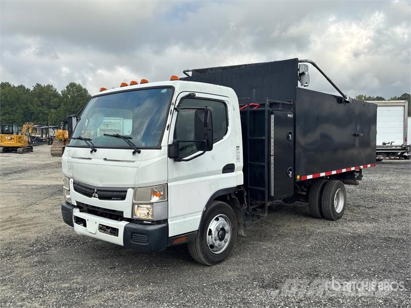 Mitsubishi 4x2 Dump Truck شاحنات قلابة